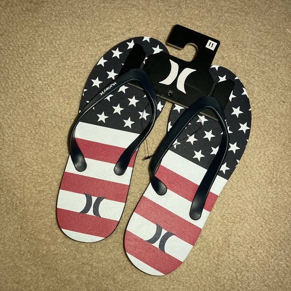 NWT Hurley Patriotic Sandals - Picture 2 of 3